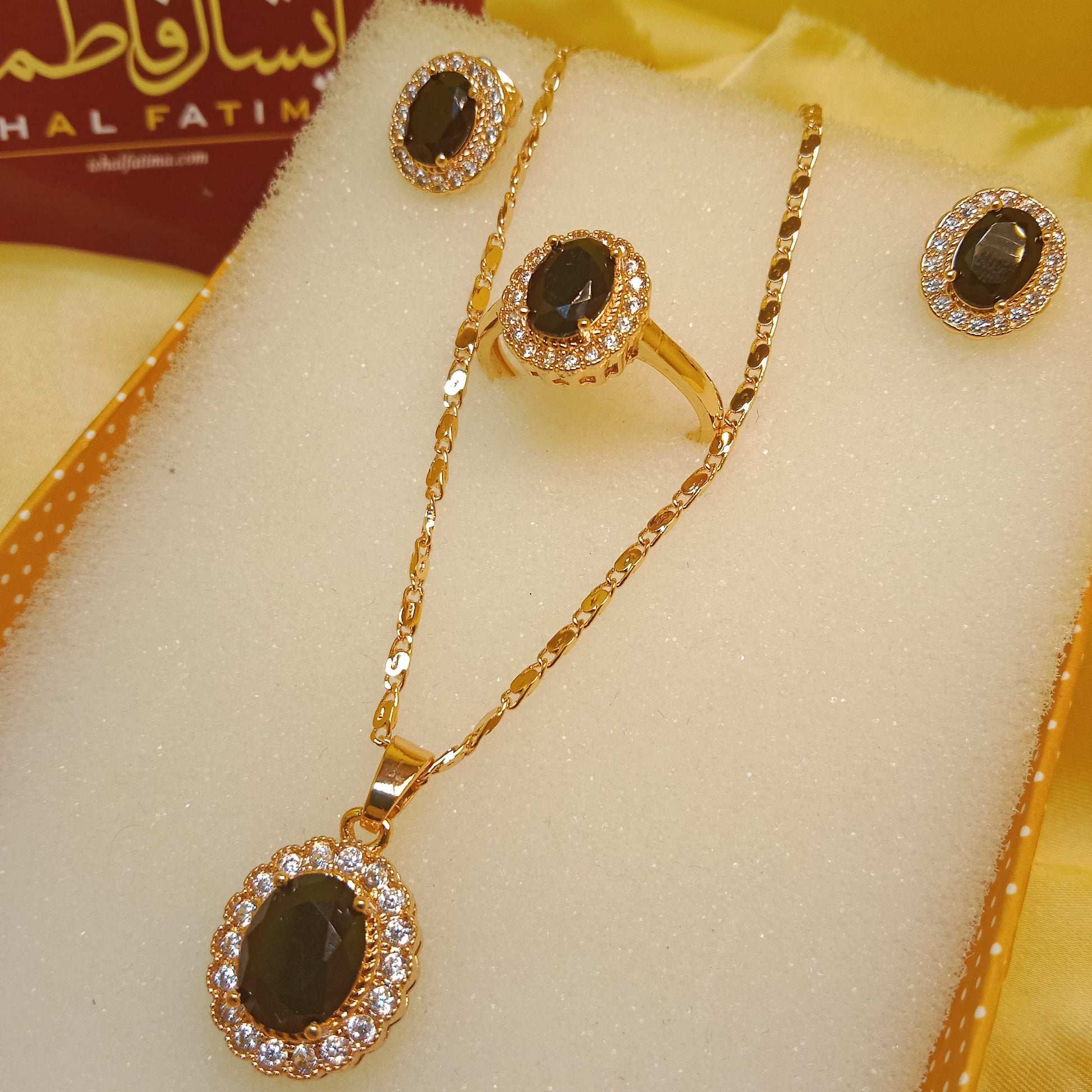 Ishal Fatima ANTIQUE BLACK STONE NECKLACE SET