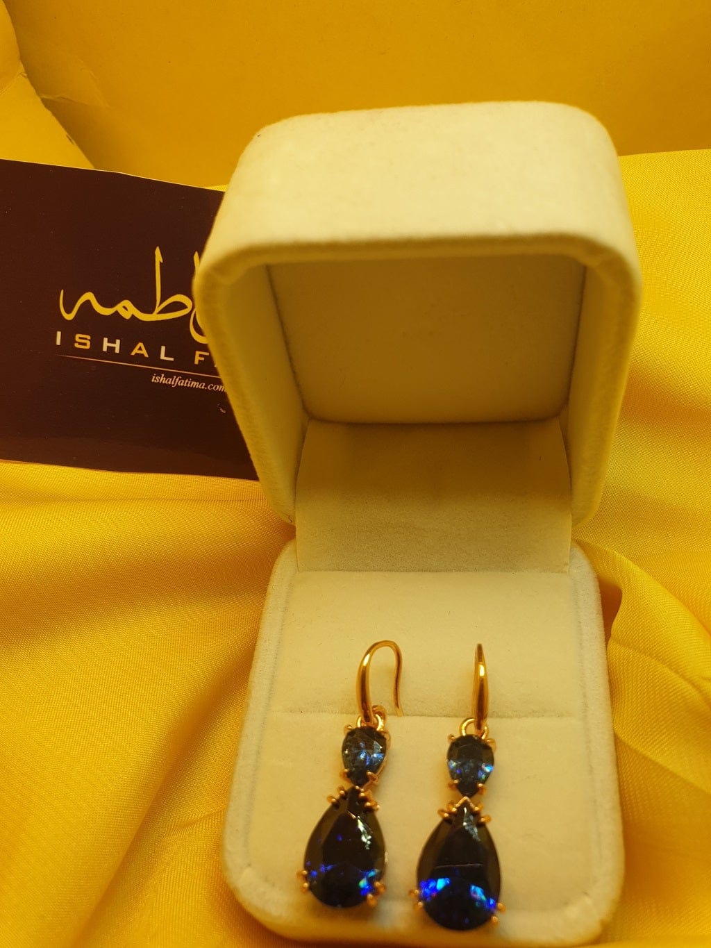 Ishal Fatima Beautiful Blue Crystal Earings