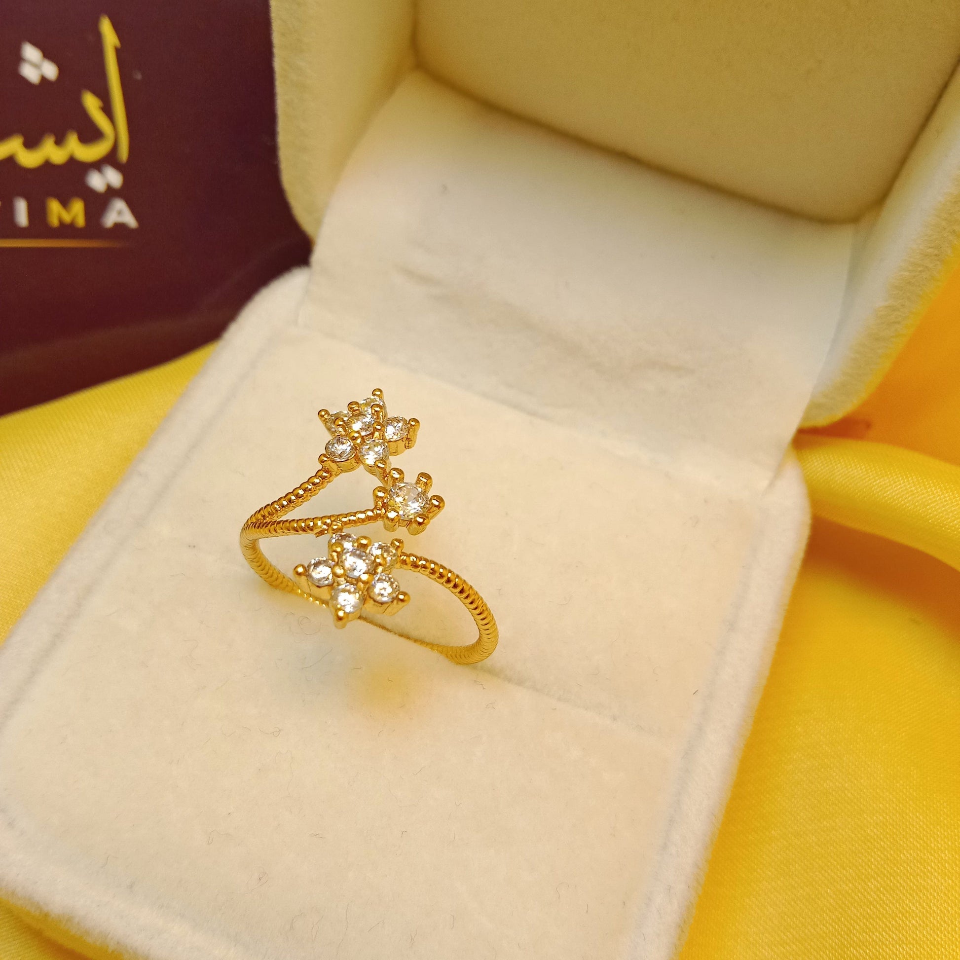 Ishal Fatima Beautiful Leaf Ring