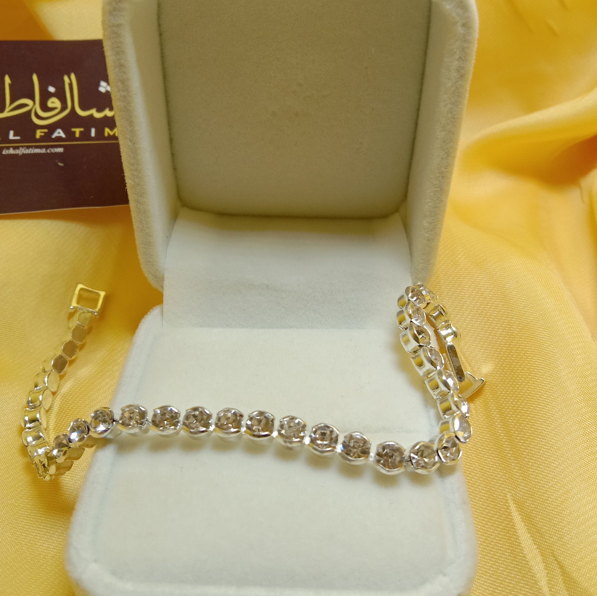 Ishal Fatima Beautiful Silver Plated With Shiny Crystals Braclet