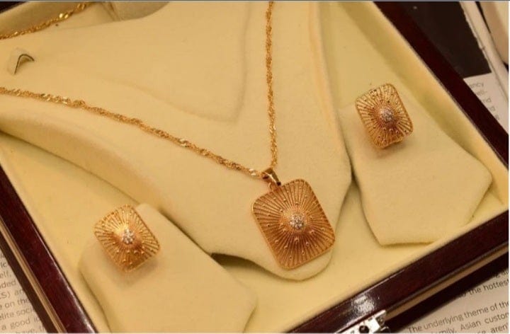 Ishal Fatima Charming Crystal Golden Nacklace Set