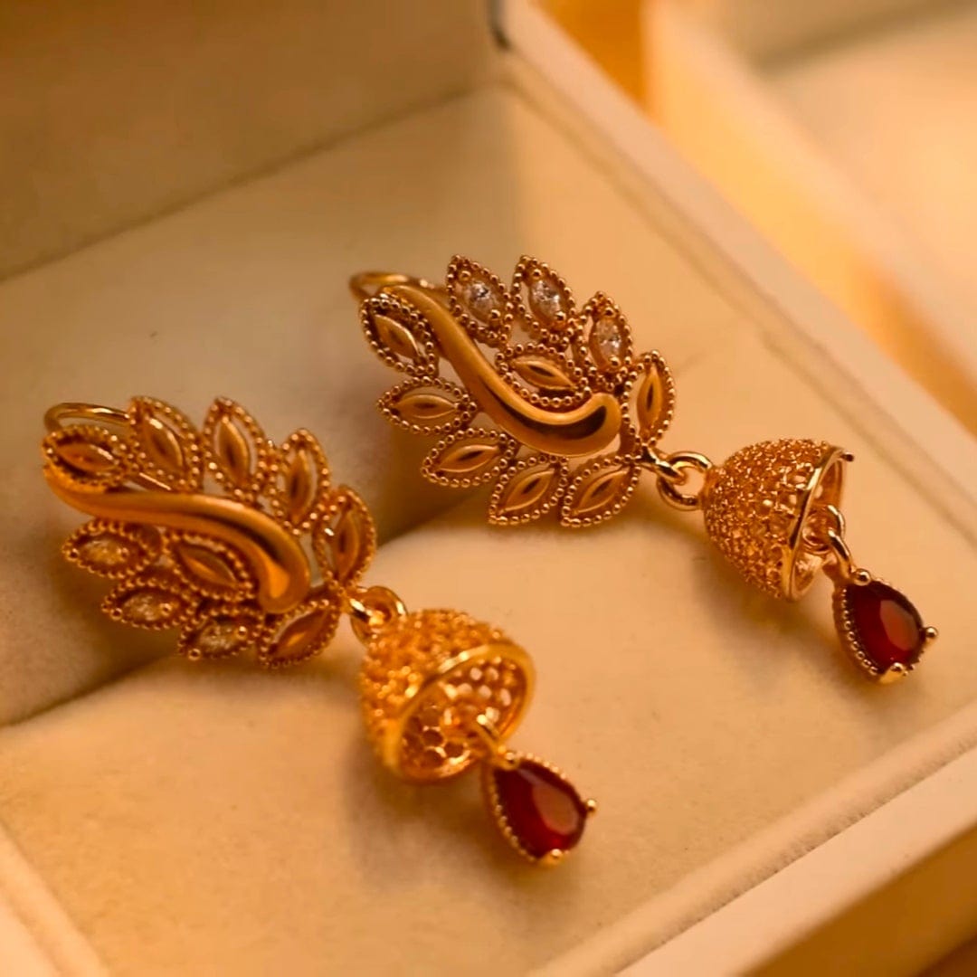 Buy 2200+ Earrings Online | BlueStone.com - India's #1 Online Jewellery  Brand