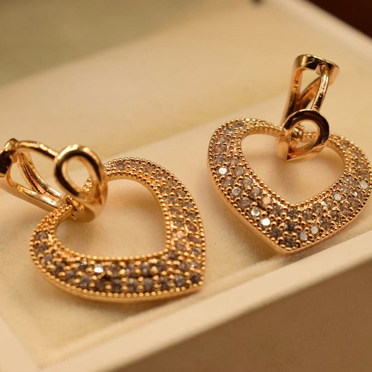 Ishal Fatima Heart Shinny Crystals Earrings