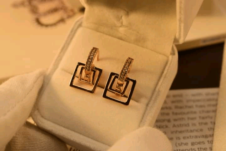 Ishal Fatima Square Golden Earings