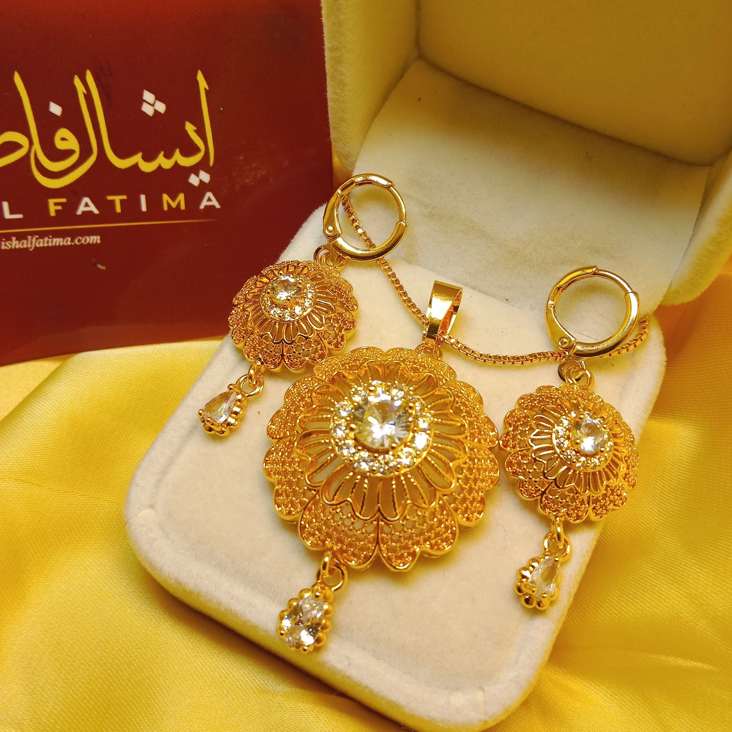 Ishal Fatima White stone ANTIQUE GOLD PLATED DICS NECKLACE SET